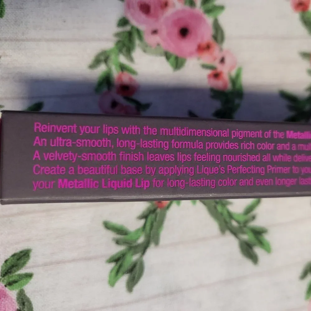 Lique Metallic Liquid Lip Gloss Flirt